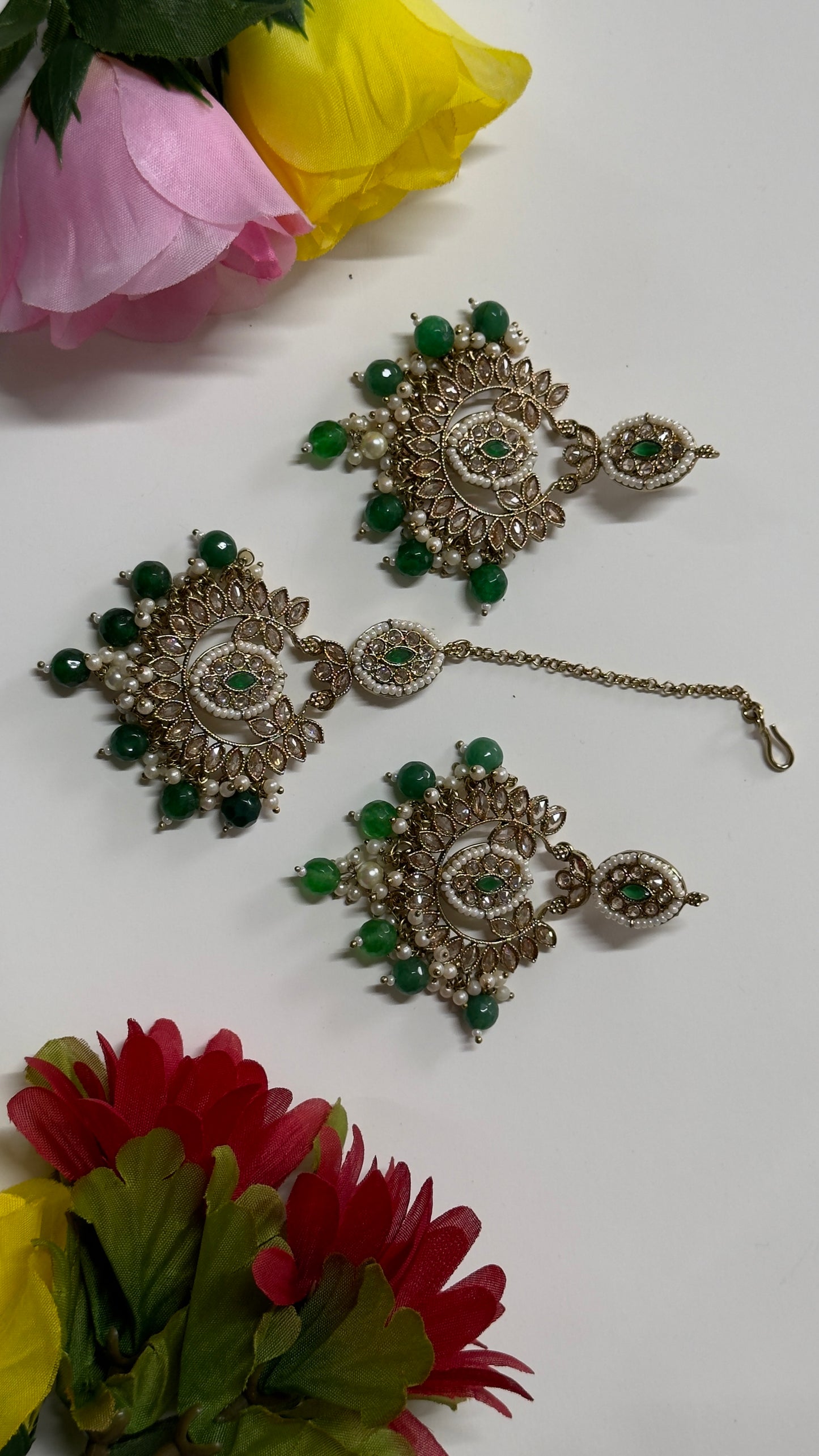 Polki Earring & Tica Mehndi ph56