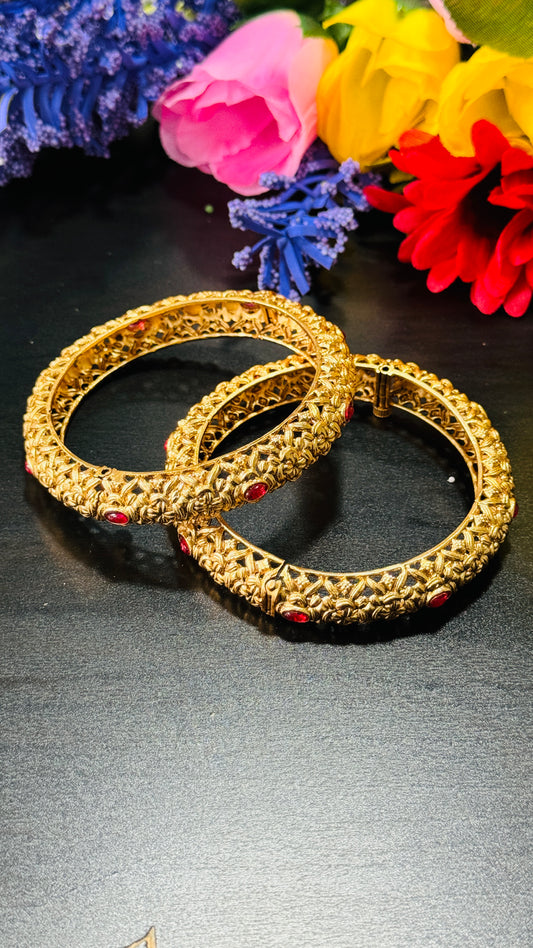 Antique Golden Openable Bangles ph13